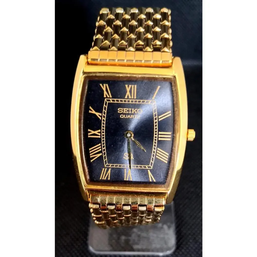 Men's Vintage Seiko Barrel/Tonneau Stainless Steel Tank‎ RARE